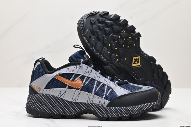 Nike Air Humara QS "Faded Spruce" QC 2