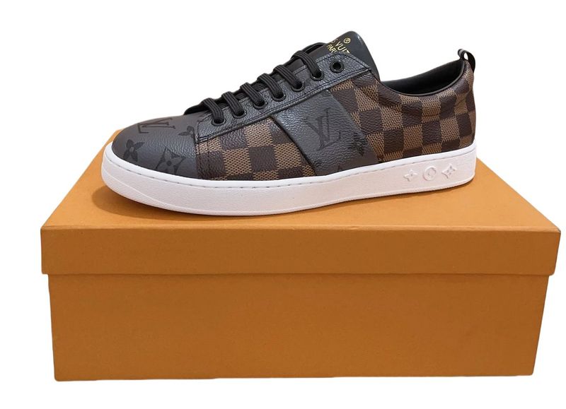 Louis Vuitton Casual
