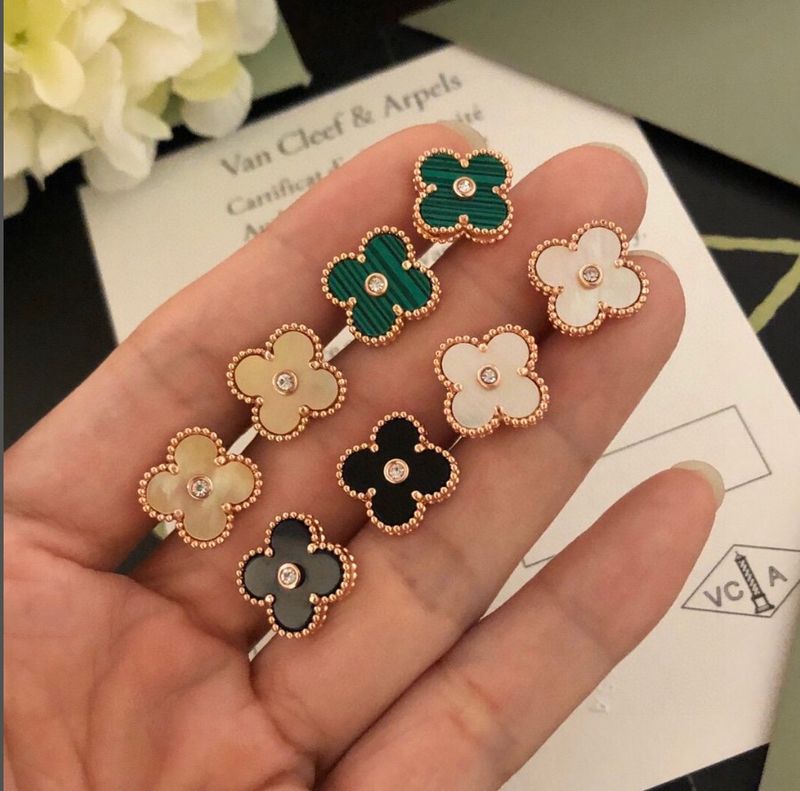 Van Cleef & Arpels Earring QC 3