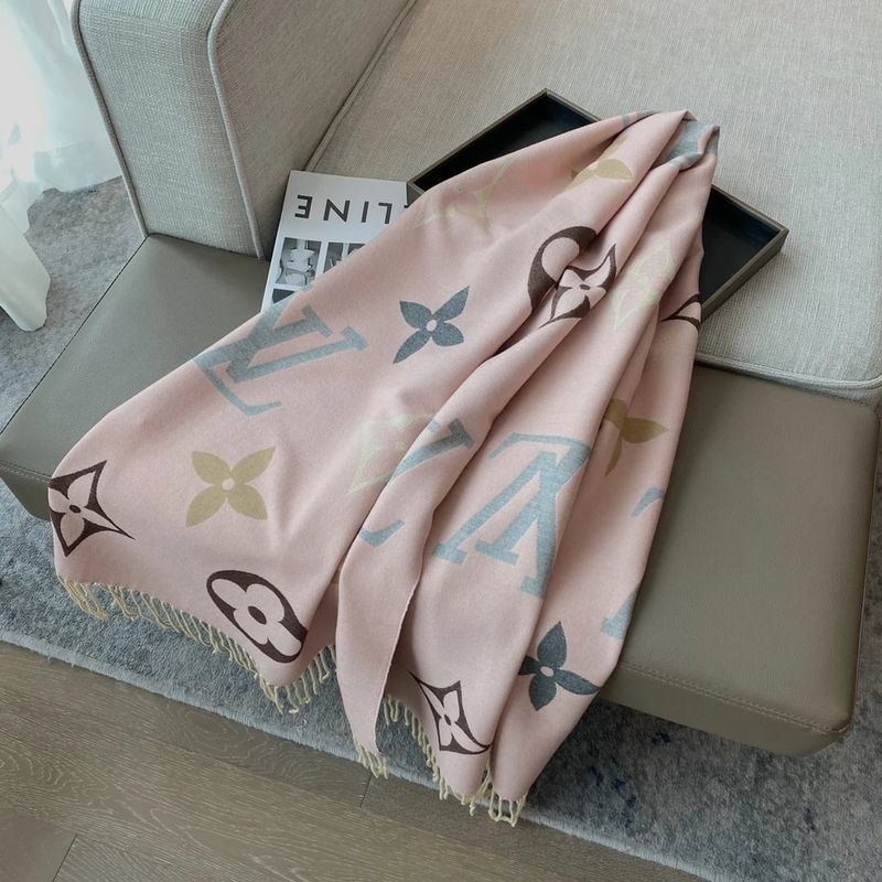 LV Scarf QC 1