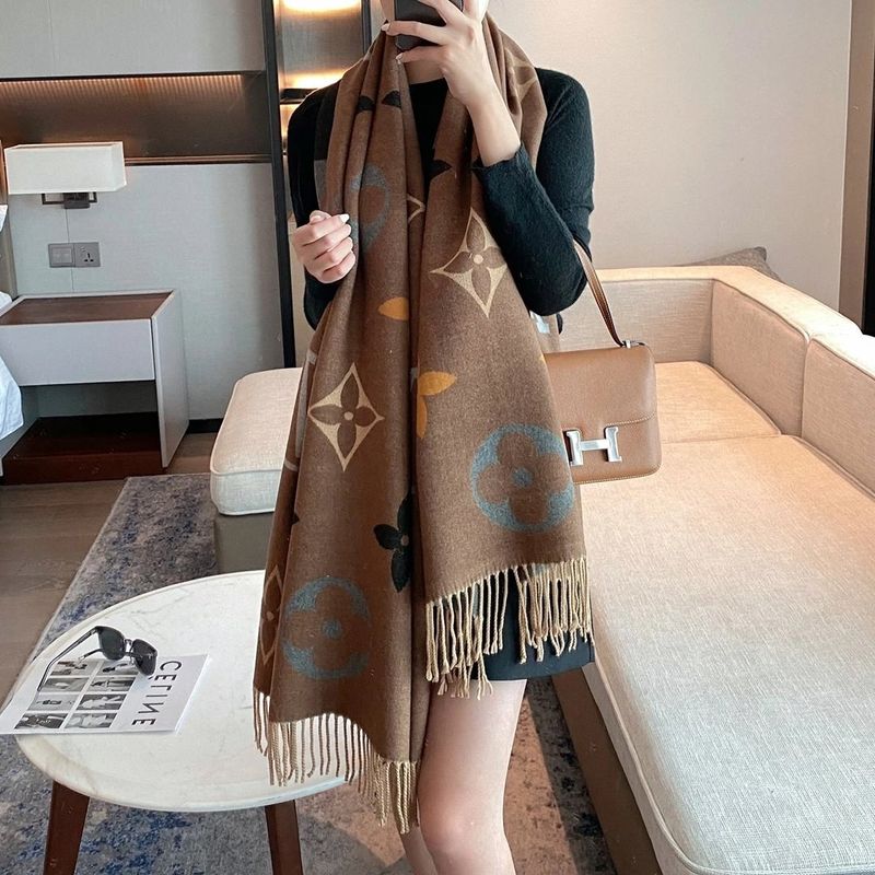 LV Scarf QC 2