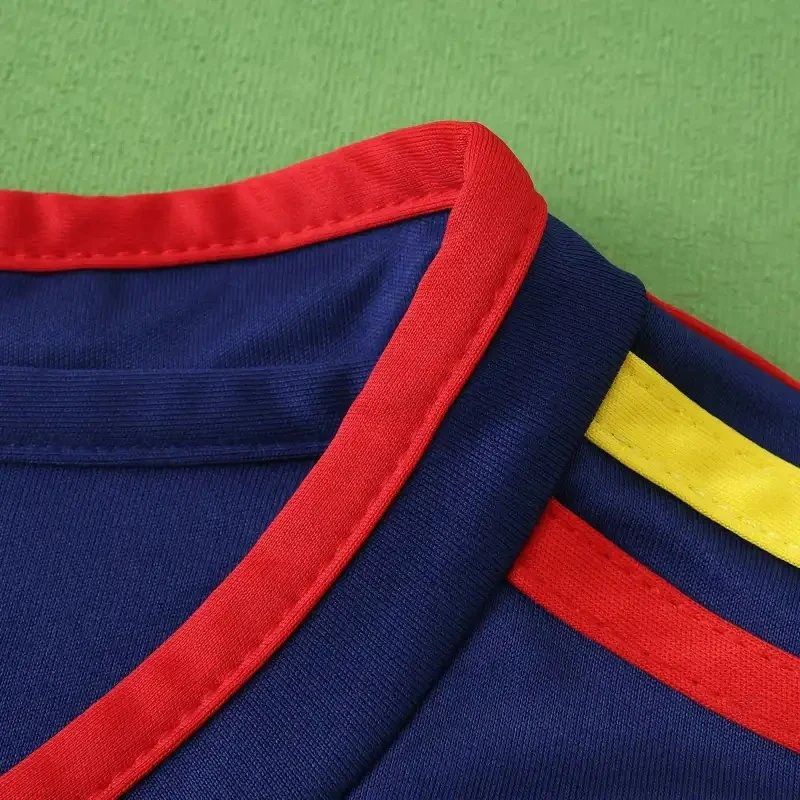 2010 Season Spain Away Kids Kit QC 1