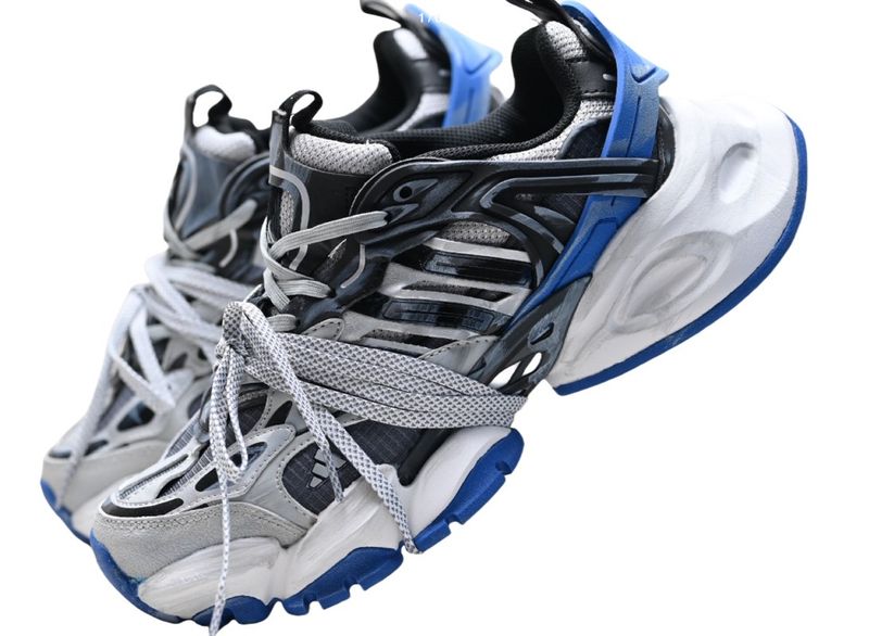 Adidas XLG Runner Deluxe