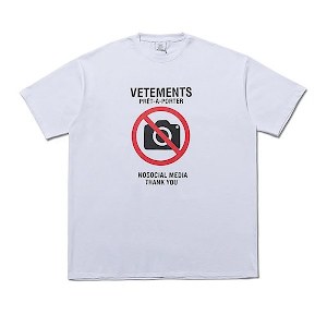 Vetements T-Shirts photo 3