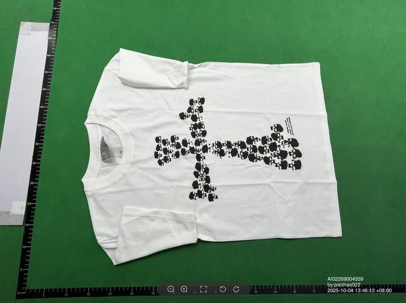 Undercover Skull Cross Tee QC 1