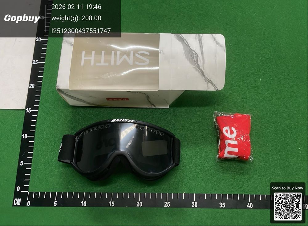 Supreme goggles QC photo 3