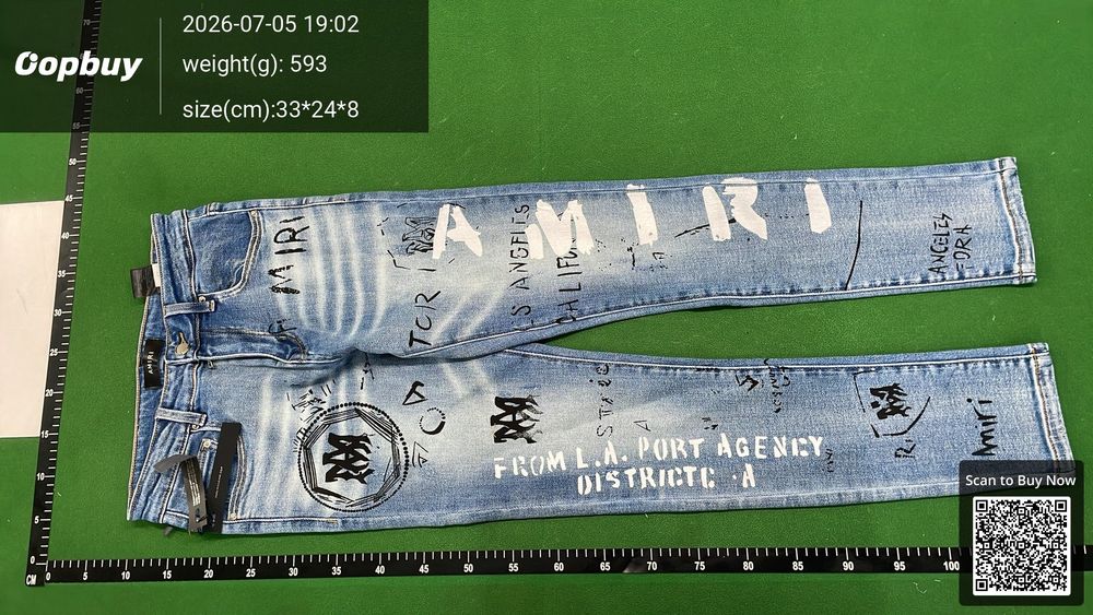 Amiri jeans QC photo 2