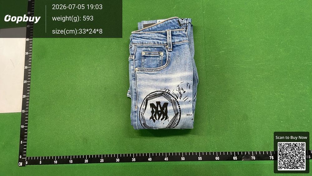 Amiri jeans QC photo 4