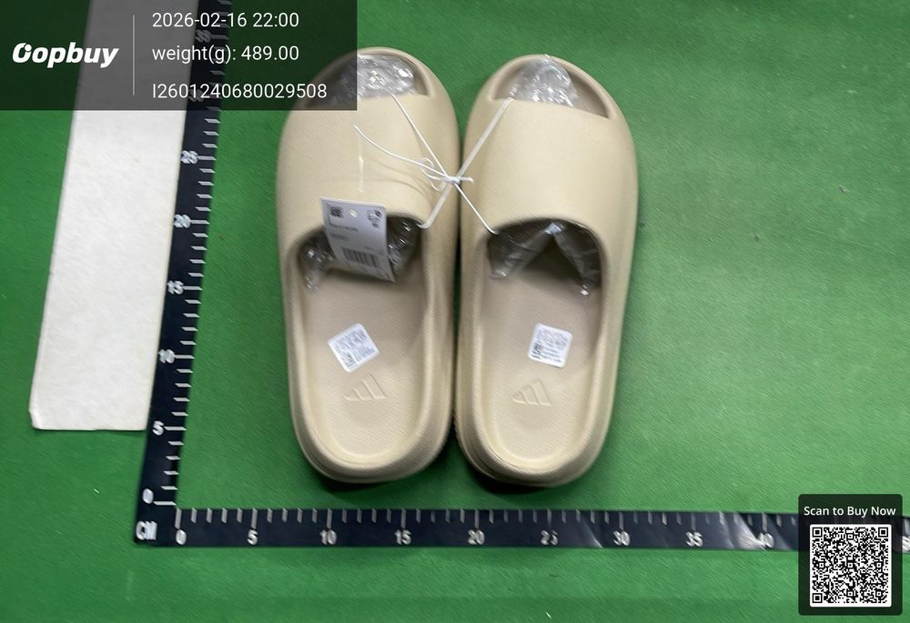 Adidas Yeezy Slides QC photo 1