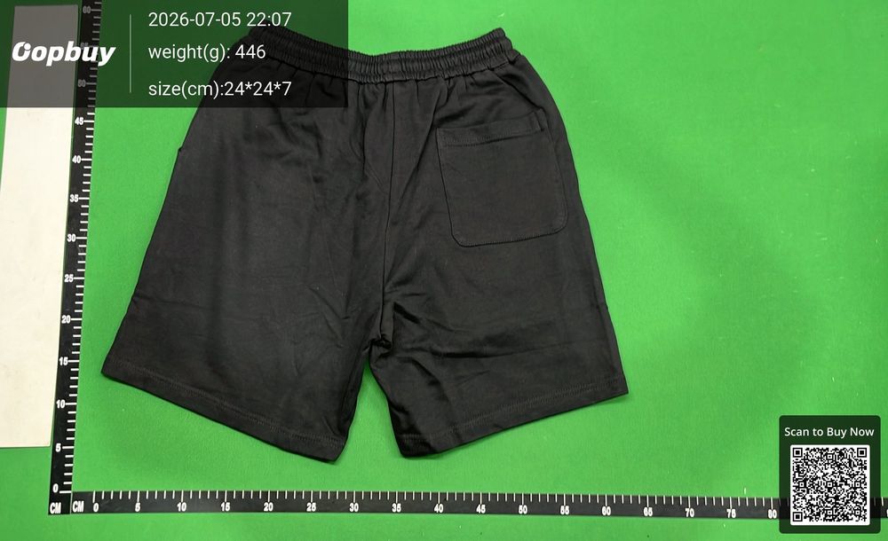 Moncler shorts QC photo 3