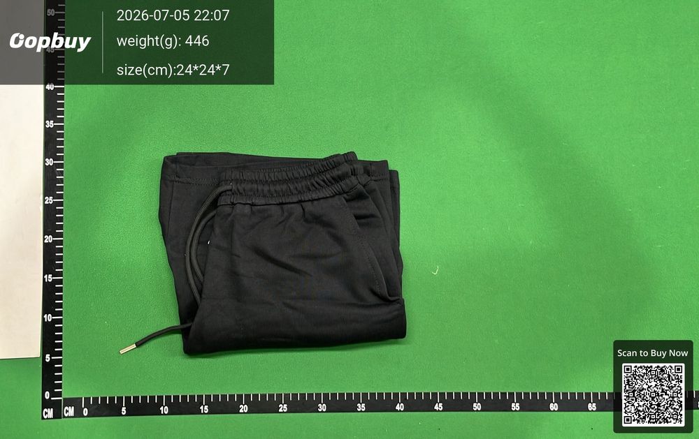 Moncler shorts QC photo 4