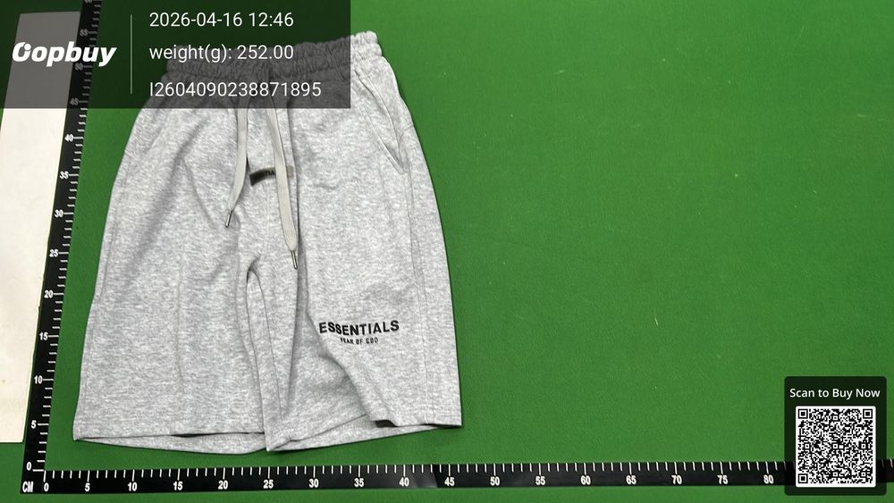 ESSENTIALS Shorts QC photo 2
