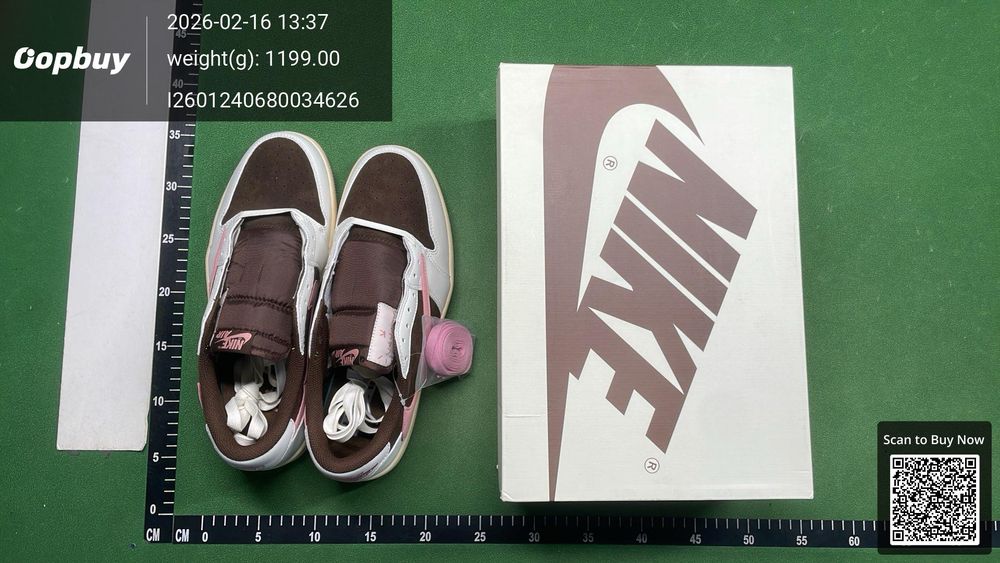 Travis Scott*Jordan 1 Low Shoes QC photo 1