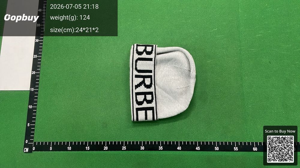 Burberry Knitted Hat QC photo 3