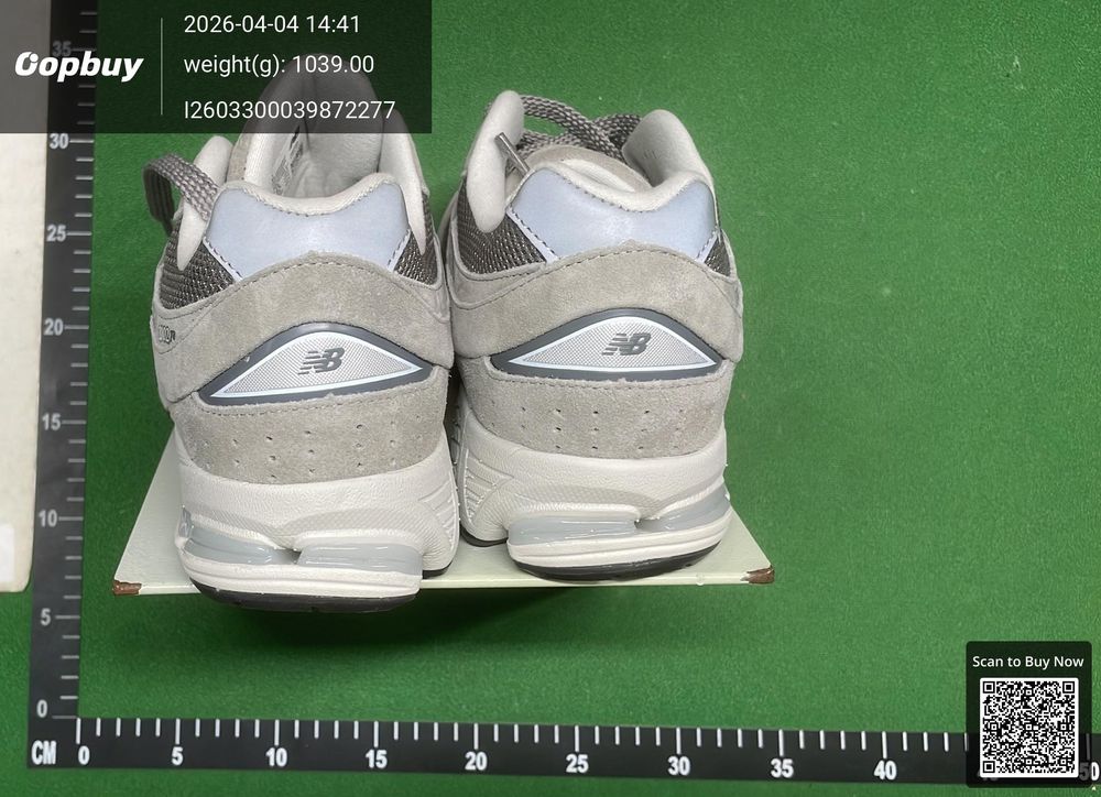New Balance 2002R QC photo 3