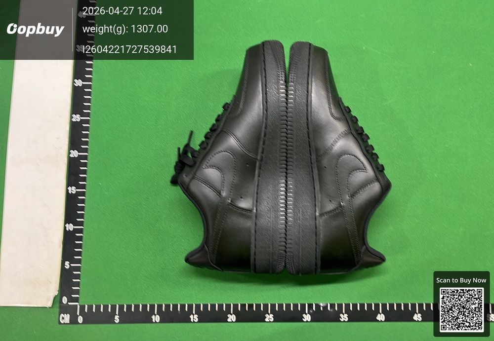 Nike Air Force 1 QC photo 3