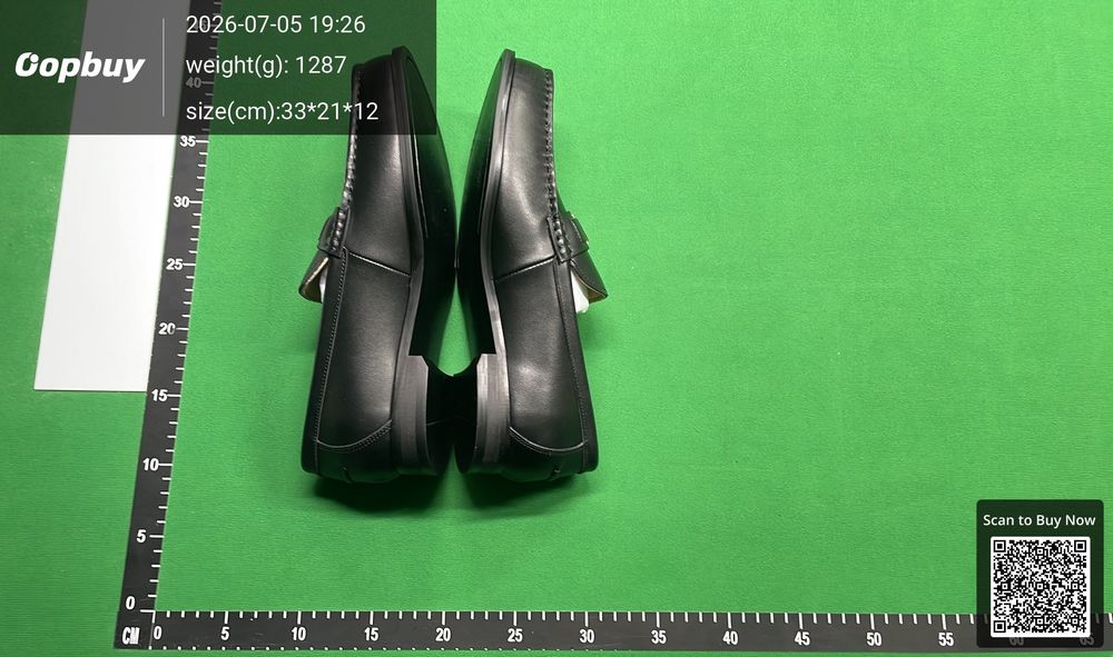 Fendi Shoes QC photo 4