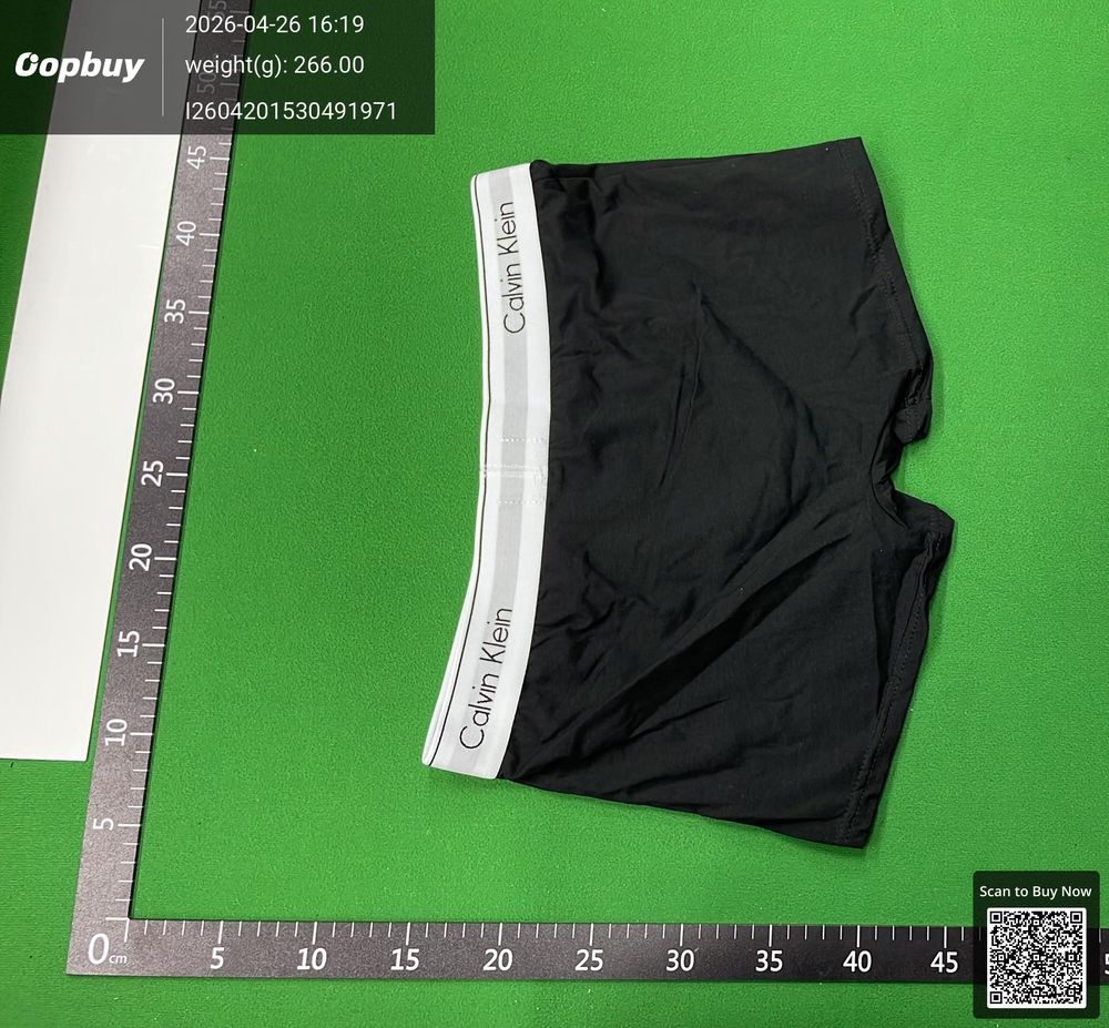 Calvin Klein QC photo 2