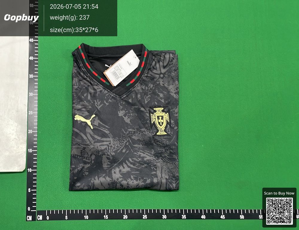 2025 Portugal Tribute to Eusebio Special Edition Fan Version QC photo 4