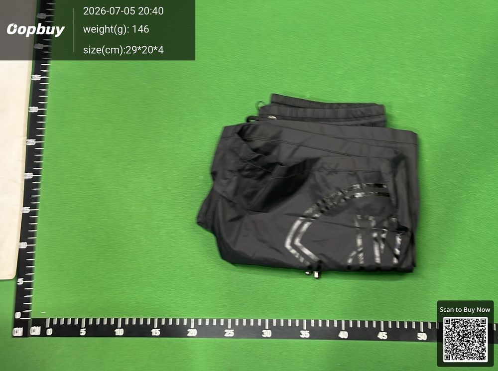 Moncler Shorts QC photo 2