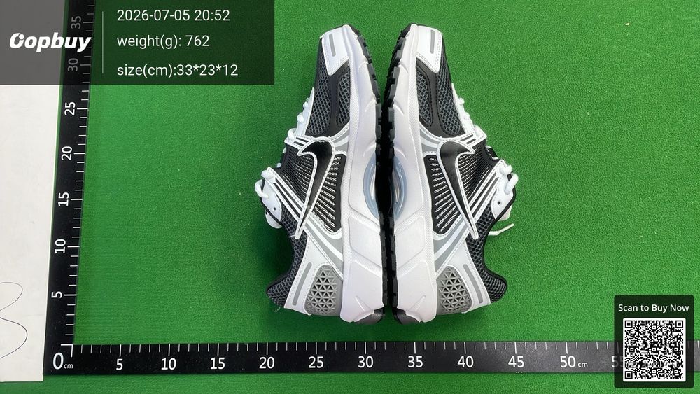 Nike Vomero QC photo 1