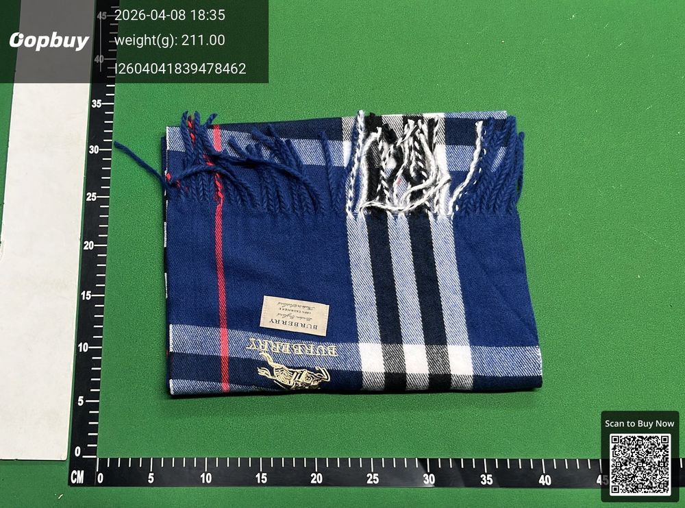 Burberry Scarf QC photo 3