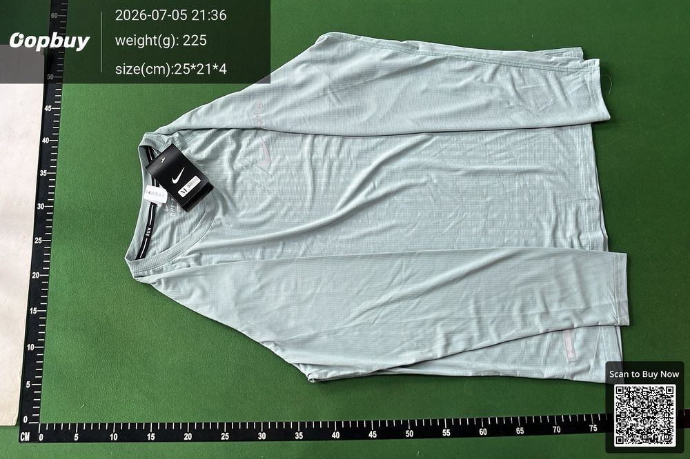 Nike Long Tee QC photo 2