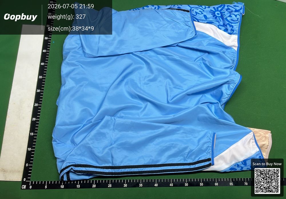 24/25 Italy Reversible Windbreaker QC photo 3