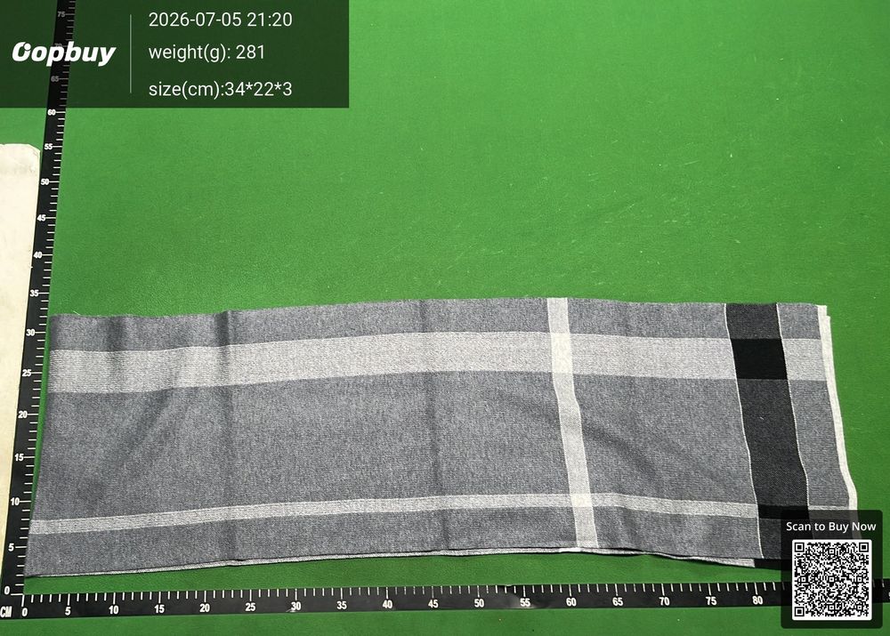 Burberry Scarf QC photo 2
