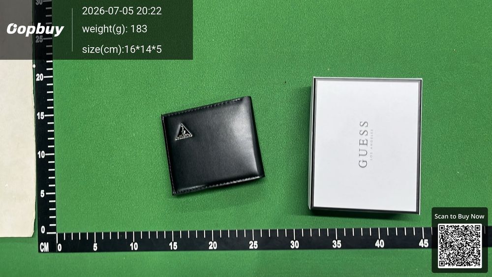 Guess Wallet QC photo 3