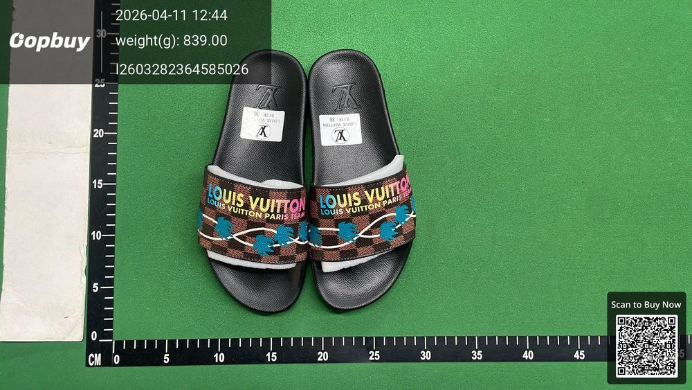 Louis Vuitton Slides QC photo 5