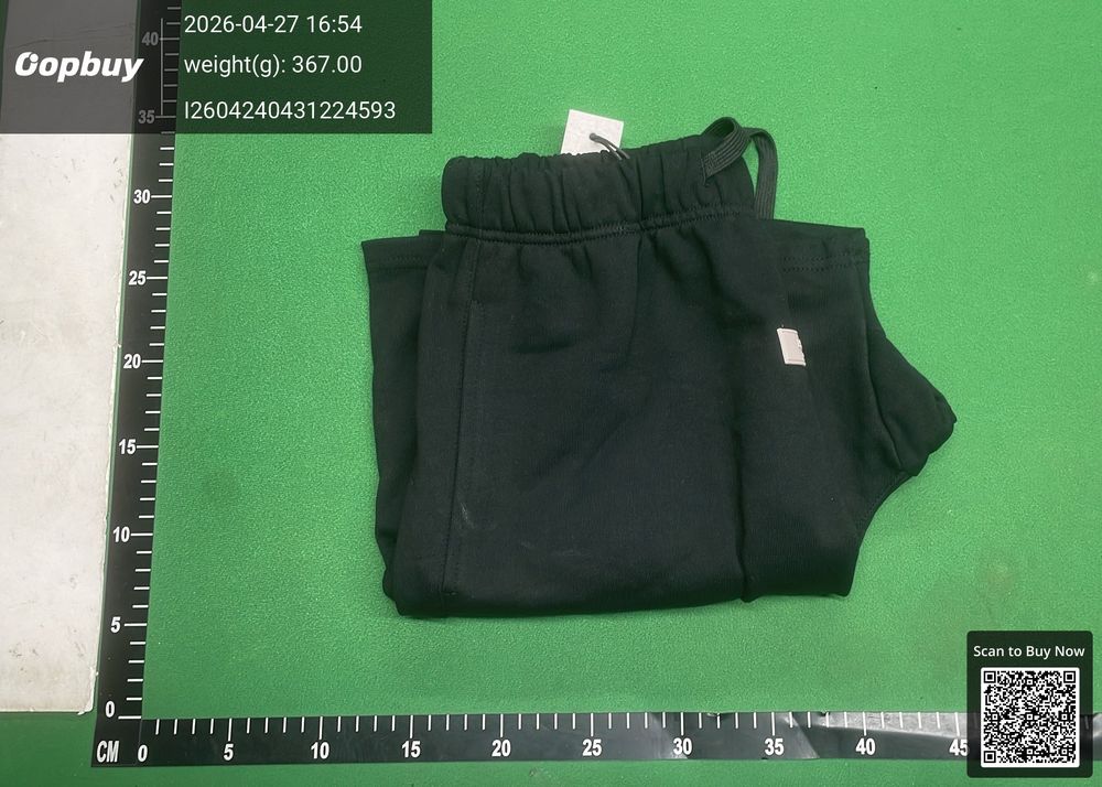 Essentials Shorts QC photo 4