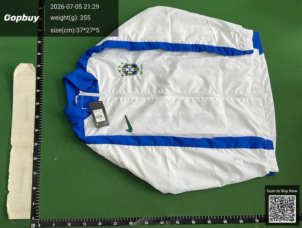 25/26 Season Brazil Windbreaker QC photo 2