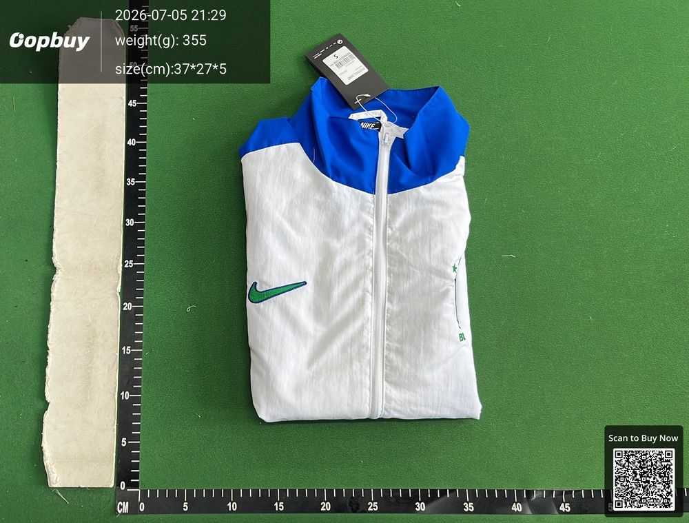 25/26 Season Brazil Windbreaker QC photo 4
