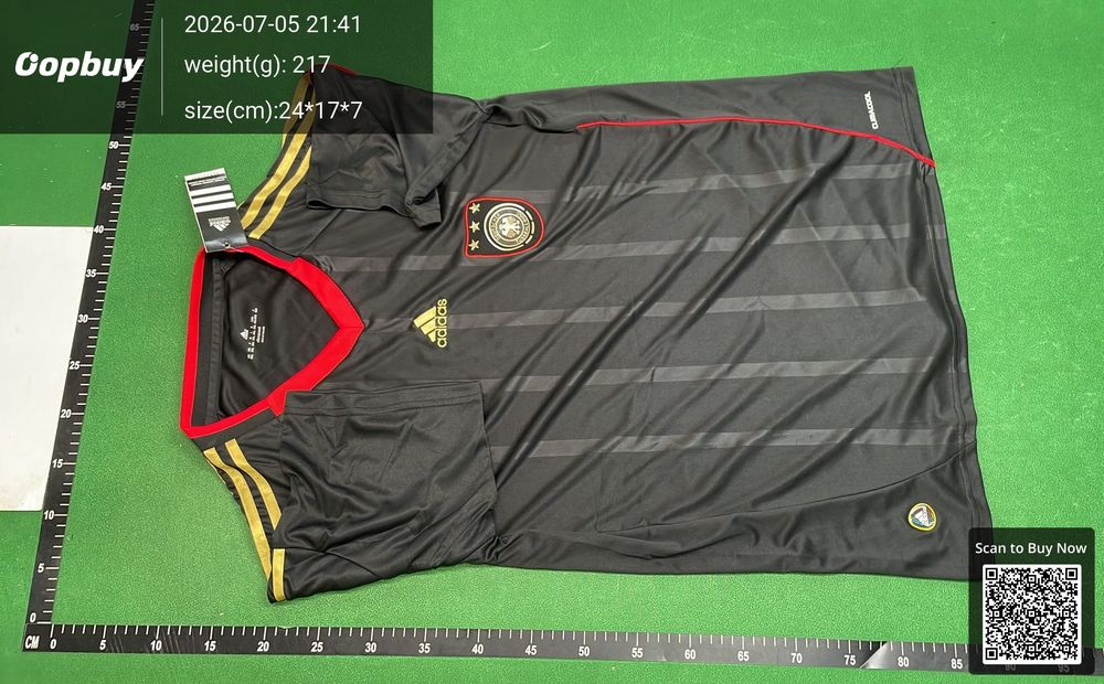 2010 Season Germany Away Retro Fan Version QC photo 2