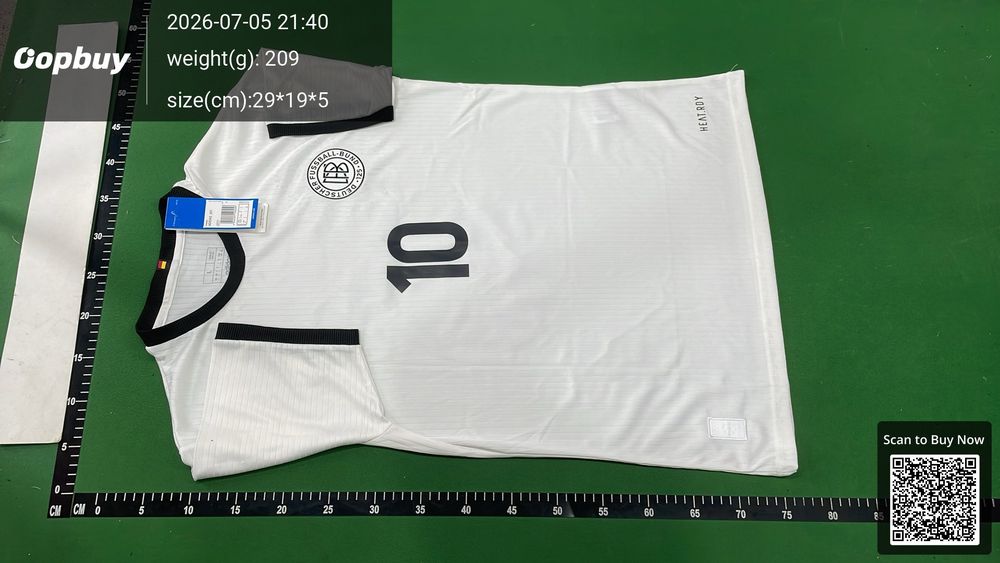 24/25 Season Germany 125 anniversary Player Version QC photo 2
