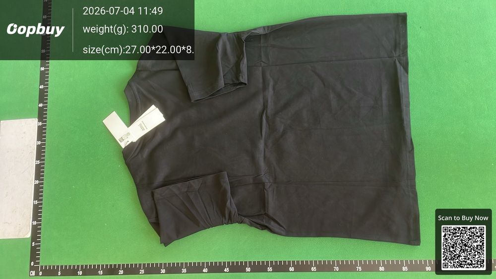 Ami Tee QC photo 3