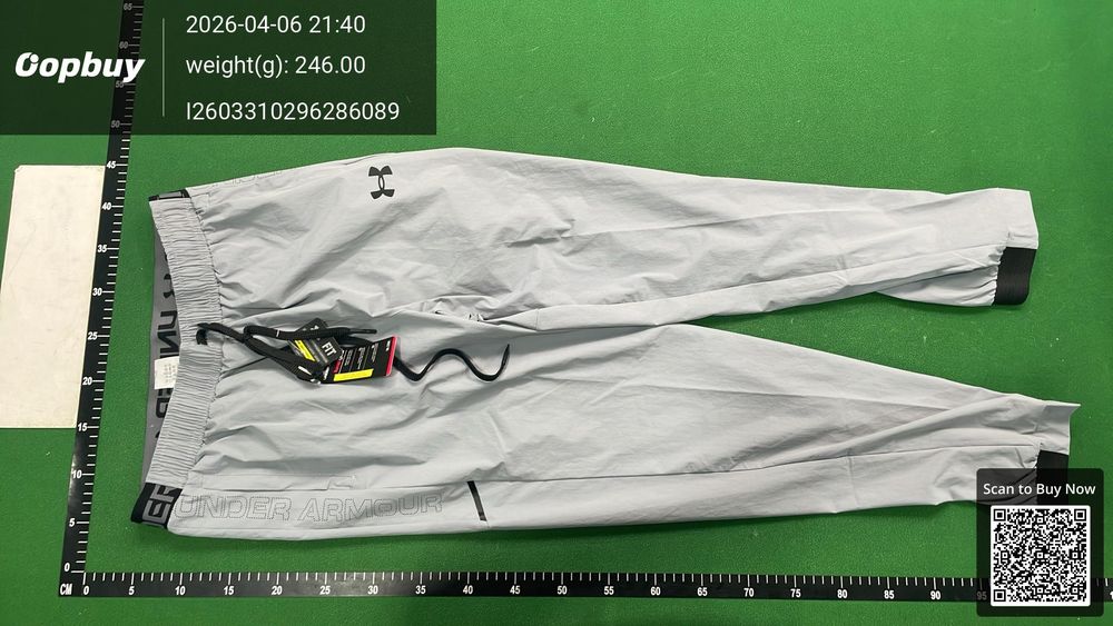 Under Armour Pants QC photo 2