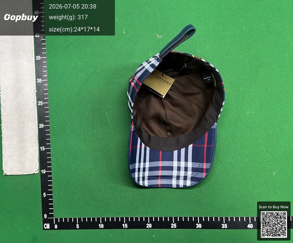 Burberry Hat QC photo 3