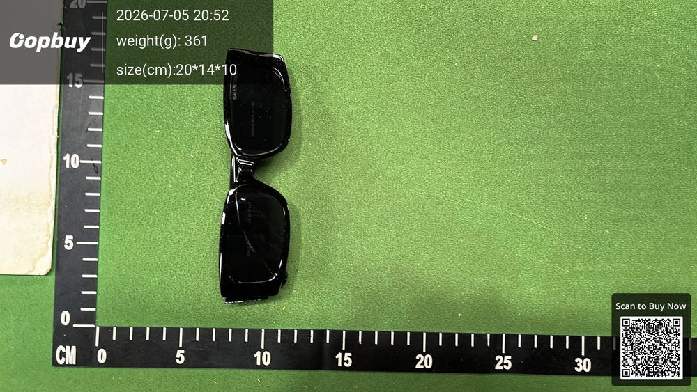 Balenciaga SunGlasses QC photo 2