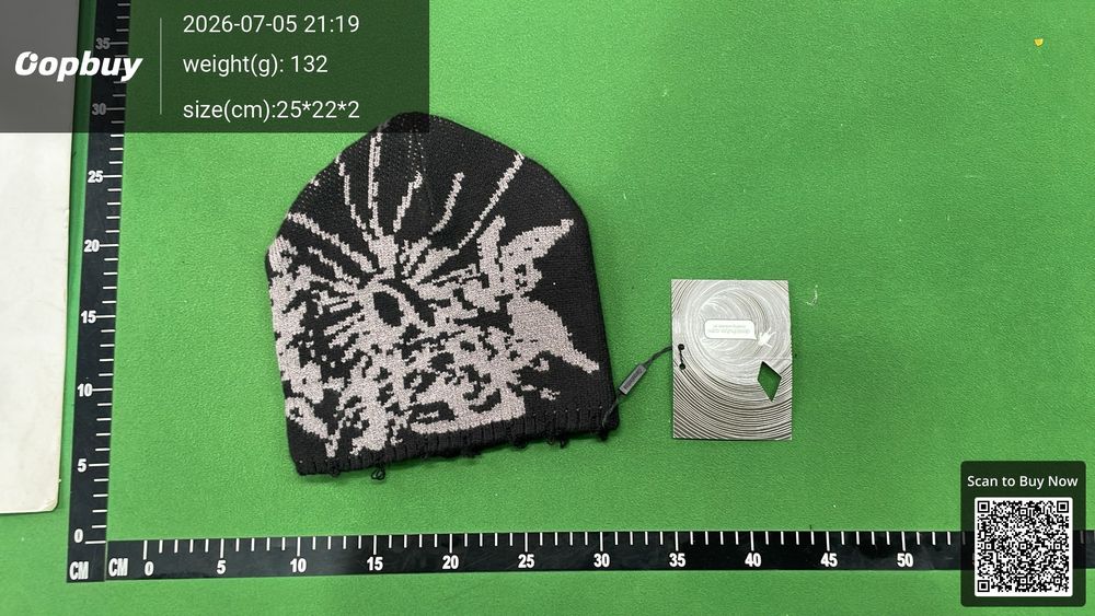 Derschutze Knitted Hat QC photo 1