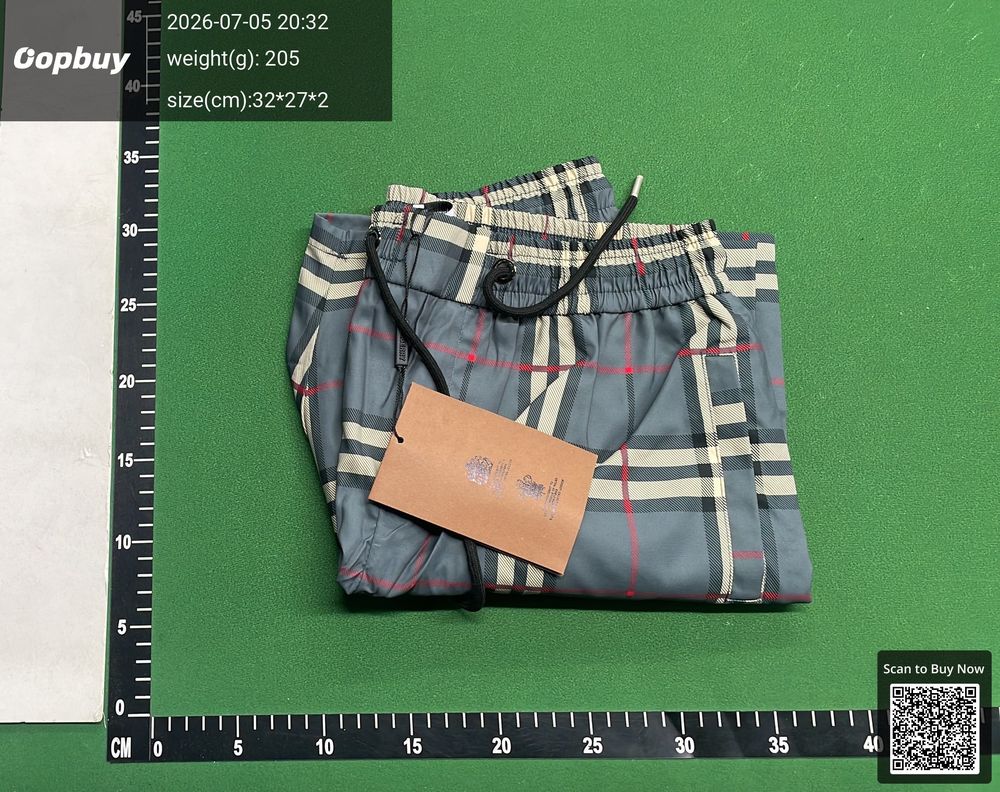 Burberry Shorts QC photo 4