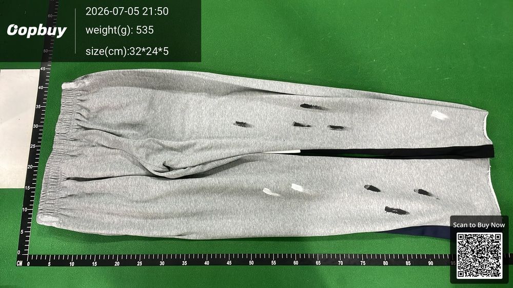 Gallery Dept Jeans QC photo 3