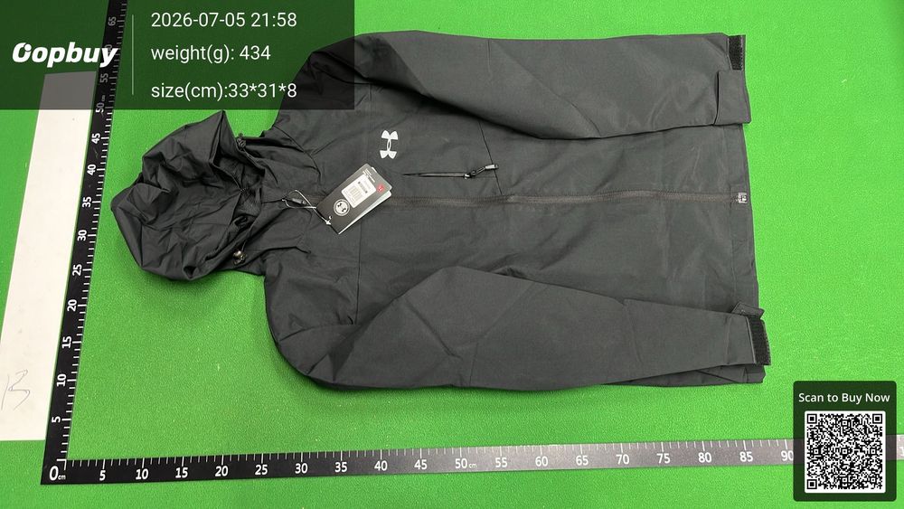 Under Armour Coat QC photo 3