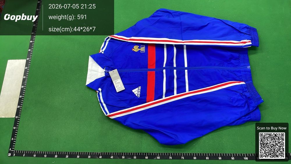 24/25 France Reversible Windbreaker QC photo 2