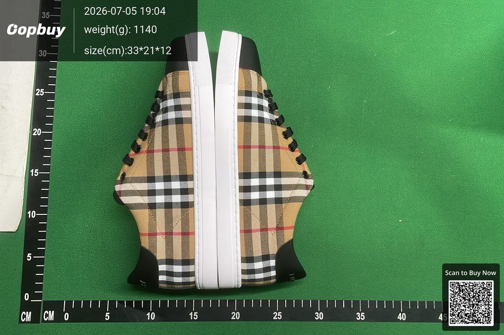 Burberry Shoes QC photo 5