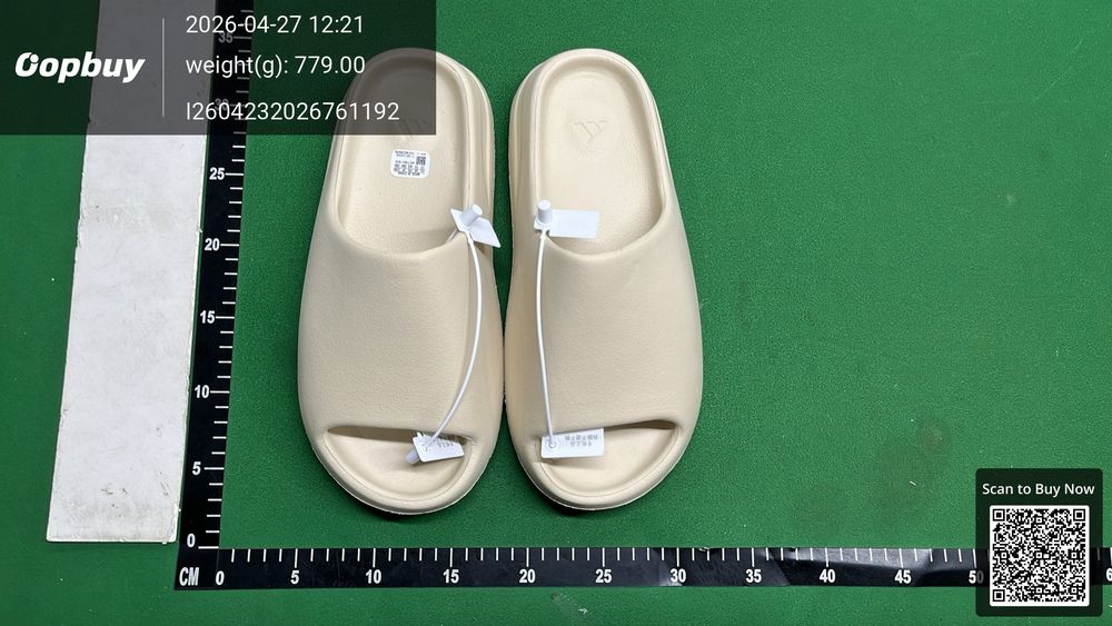 Adidas Slides QC photo 1