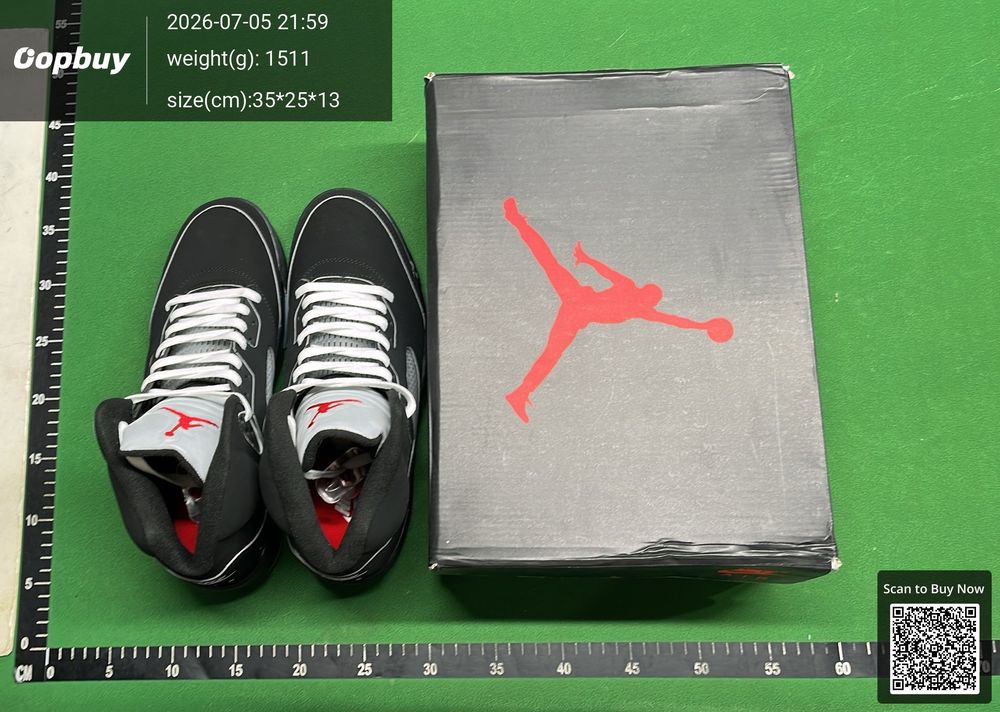 Air Jordan 5 QC photo 1