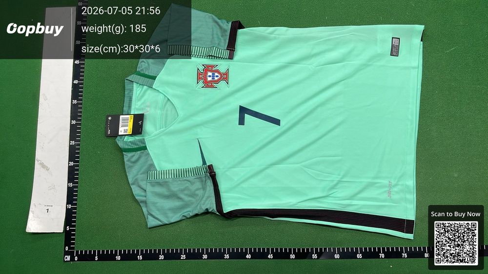 2016 Season Portugal Away Retro Fan Version QC photo 2