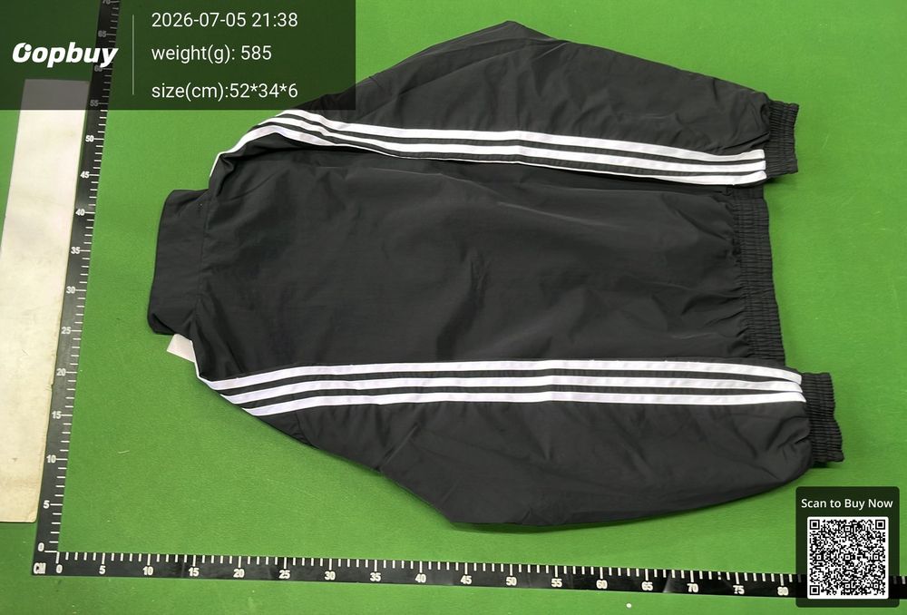 24/25 Germany Reversible Windbreaker QC photo 3